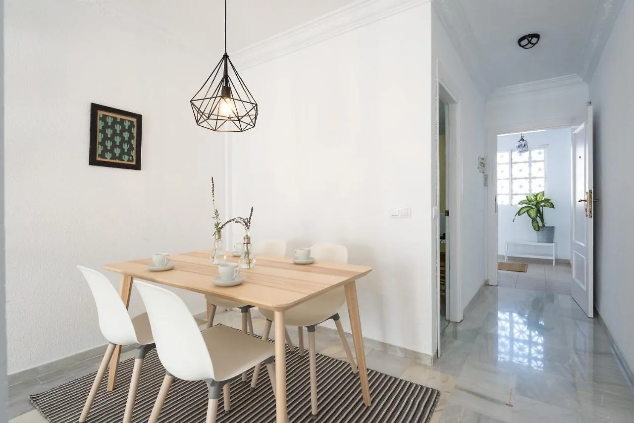 Malagasuite Center & Parking Apartment